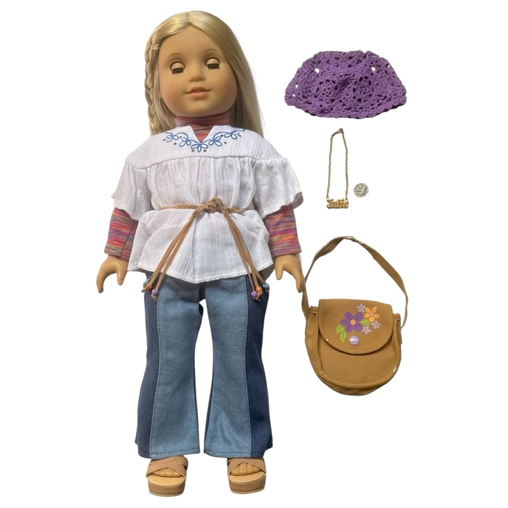 AMERICAN GIRL JULIE ALBRIGHT DOLL & ACCESSORIES RARE RETIRED COLLECTIBLE
